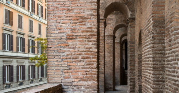 Camminamento delle Mura di Via Campania